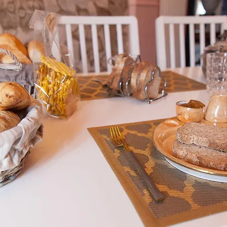 Mon Bed & Breakfast *